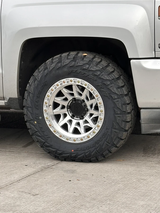 Lock Off-Road Lunatic Polished Silver Rim on 2018 Chevrolet Silverado 1500