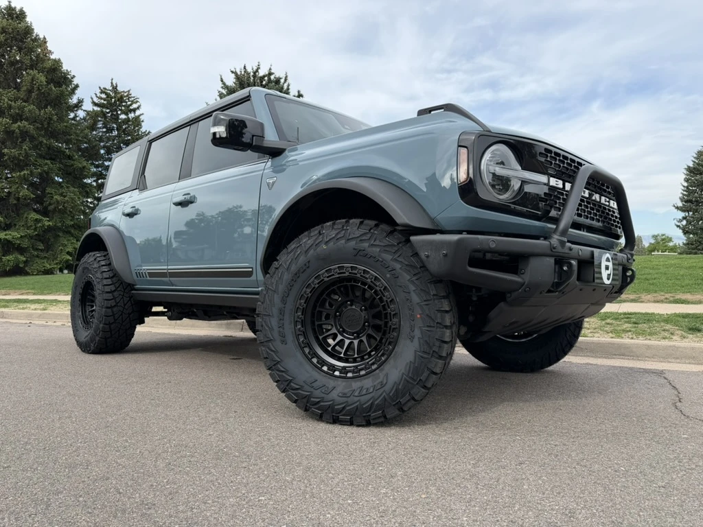 Black Lock Off-Road Mojave Rim on 2025 Ford Bronco