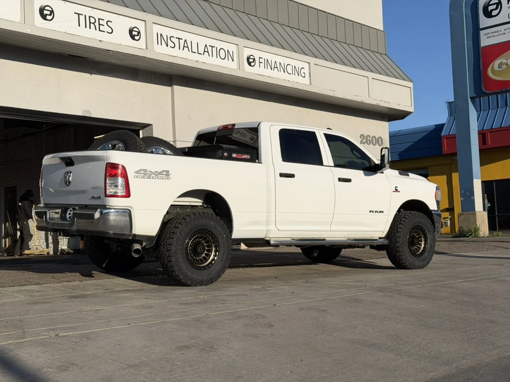 Lock Off-Road Mojave Bronze on 2023 RAM 2500