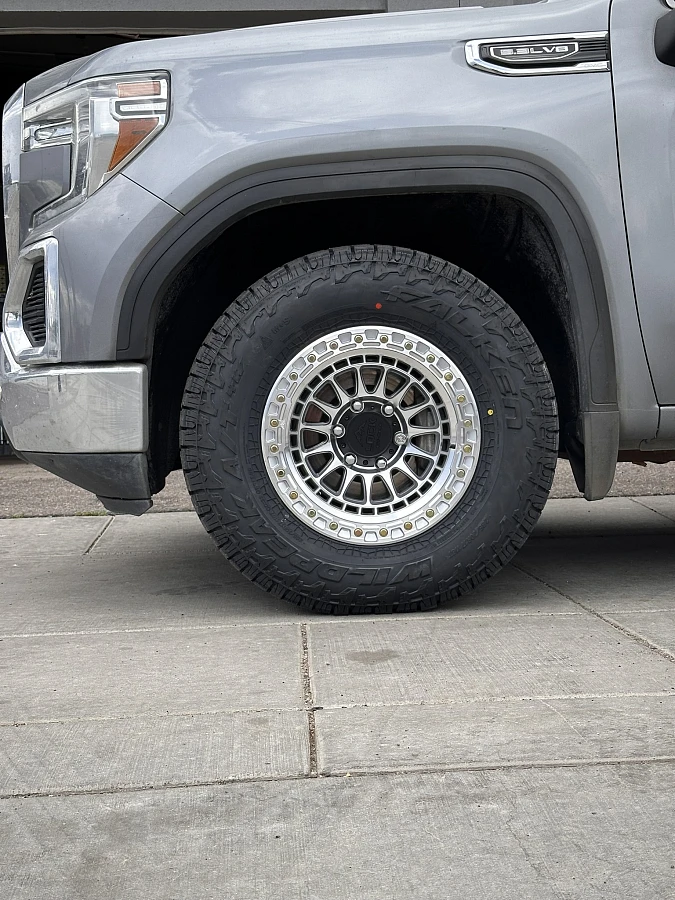 2022 GMC Sierra 1500 Lock Off-Road Mojave Polished Wheel