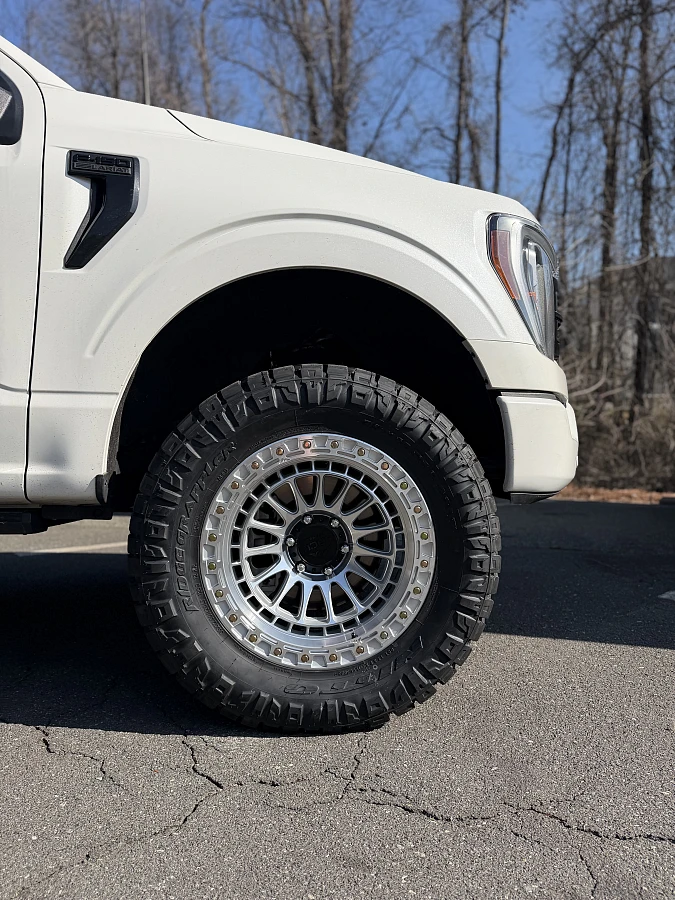Lock Off-Road Mojave Polished on 2023 Ford F-150