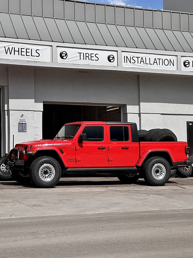 2026 Jeep Gladiator with Lock Off-Road Mojave Polished Wheels