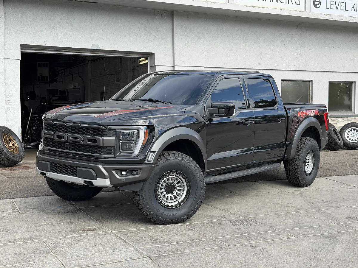2023 Ford F-150 Equipped with Lock Off-Road Mojave Two Tone
