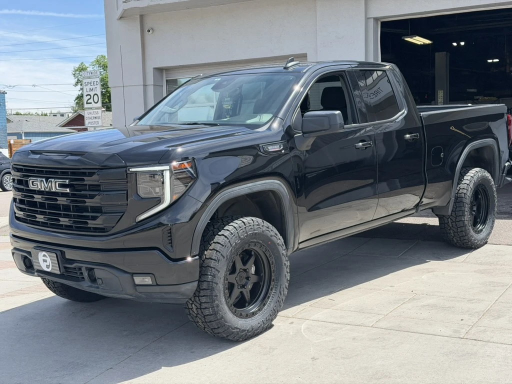 2025 GMC Sierra 1500 Lock Off-Road Olympus Black Wheel