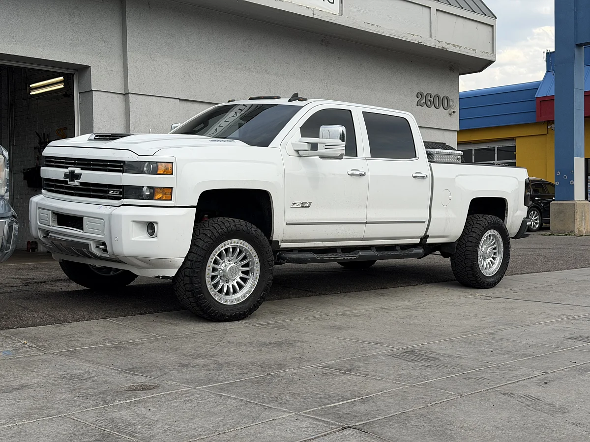 Lock Off-Road Trail Machined Silver Rim on 2016 Chevrolet Silverado 2500HD