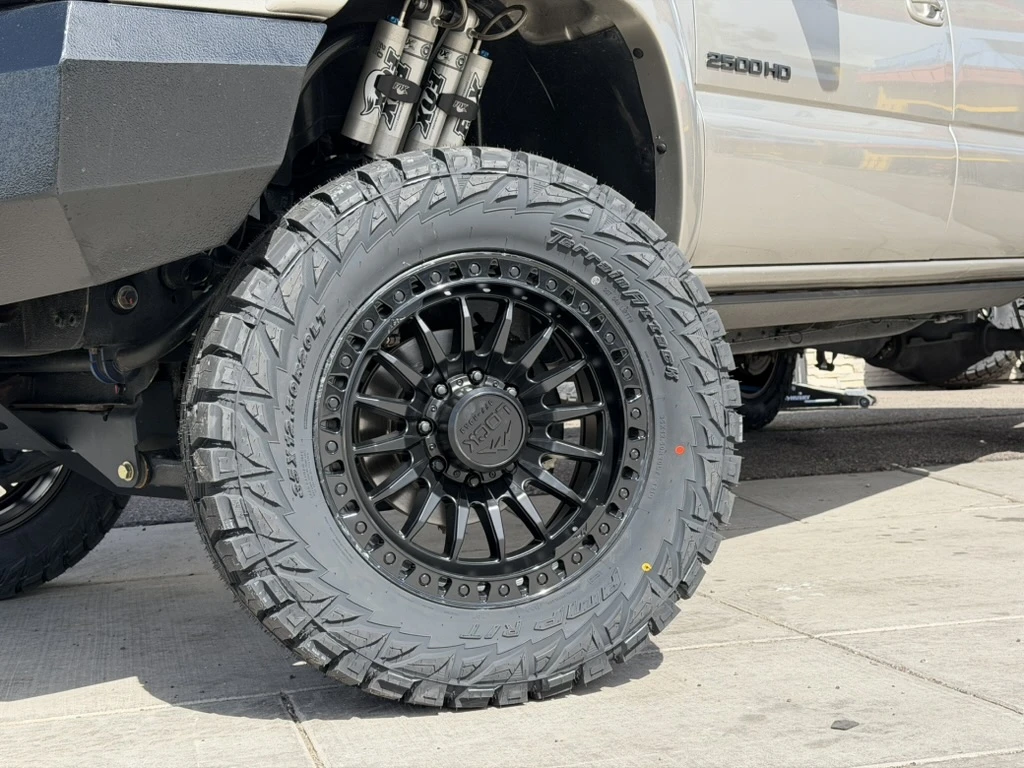 2003 Chevrolet Silverado 2500HD Fitted with Matte Black Lock Off-Road Trail Rims