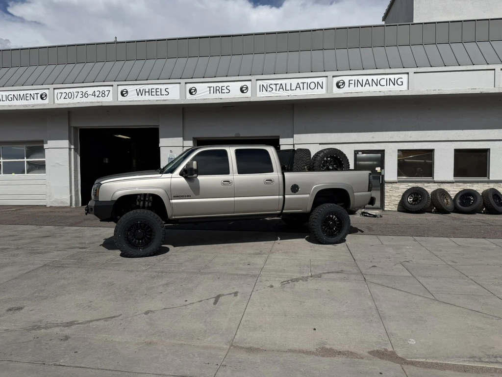 Lock Off-Road Trail Matte Black on 2003 Chevrolet Silverado 2500HD