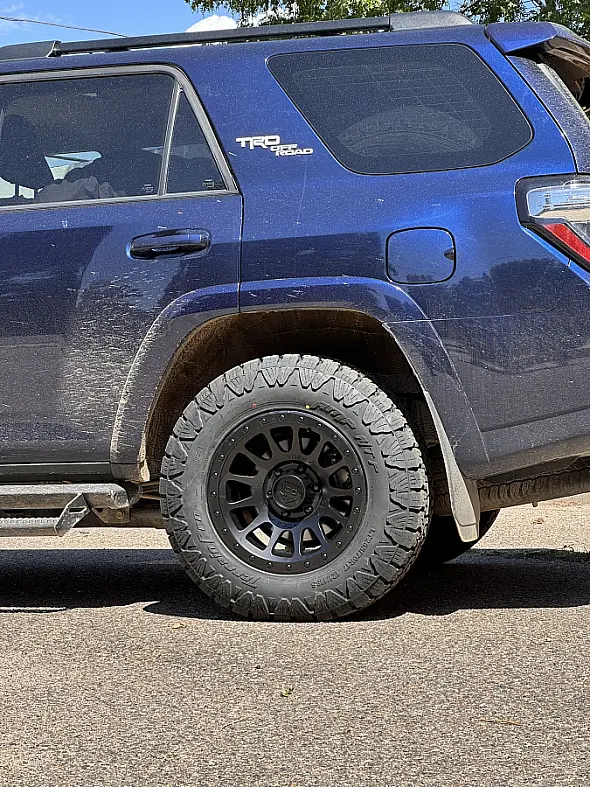 2022 Toyota 4Runner with Black Lock Off-Road Yosemite Rims