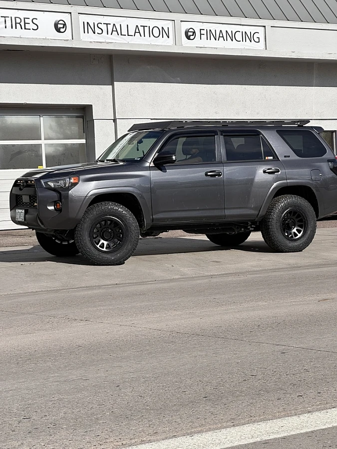 2023 Toyota 4Runner Lock Off-Road Yosemite Black Wheel