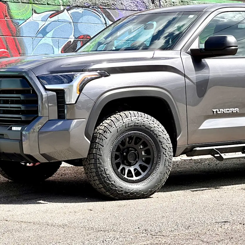 2026 Toyota Tundra Equipped with Lock Off-Road Yosemite Black