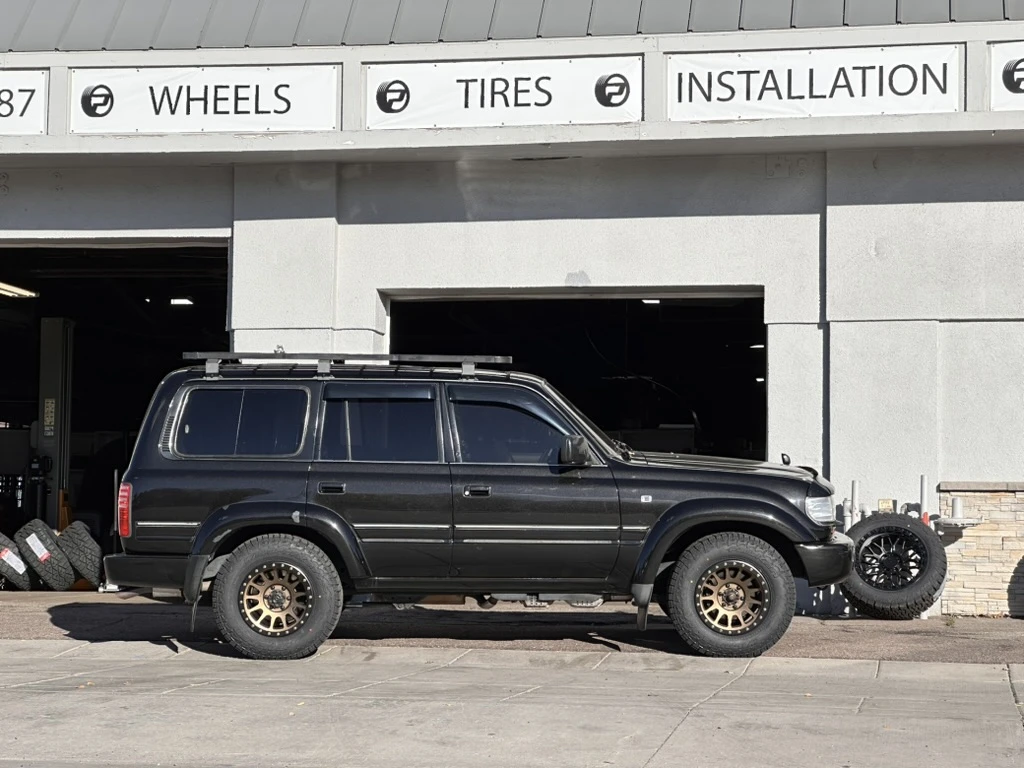 Bronze Lock Off-Road Yosemite on 2000 Toyota Land Cruiser