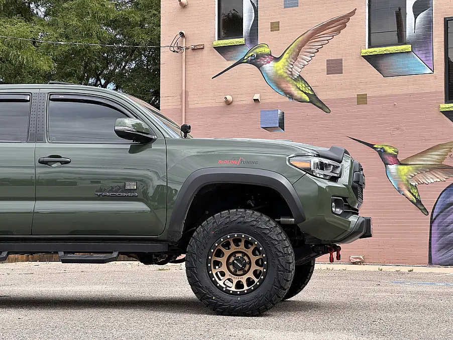 Bronze Method MR305 on 2023 Toyota Tacoma