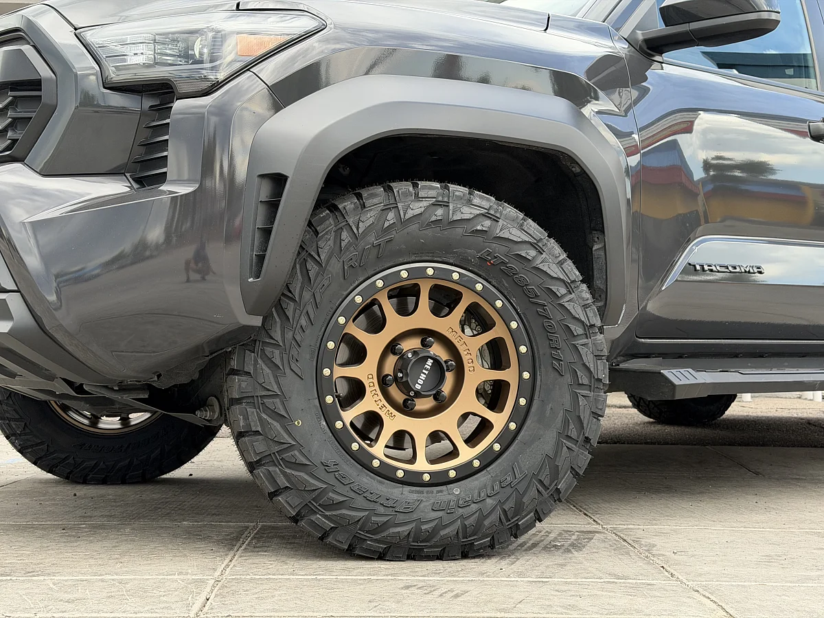 Bronze Method MR305 on 2026 Toyota Tacoma