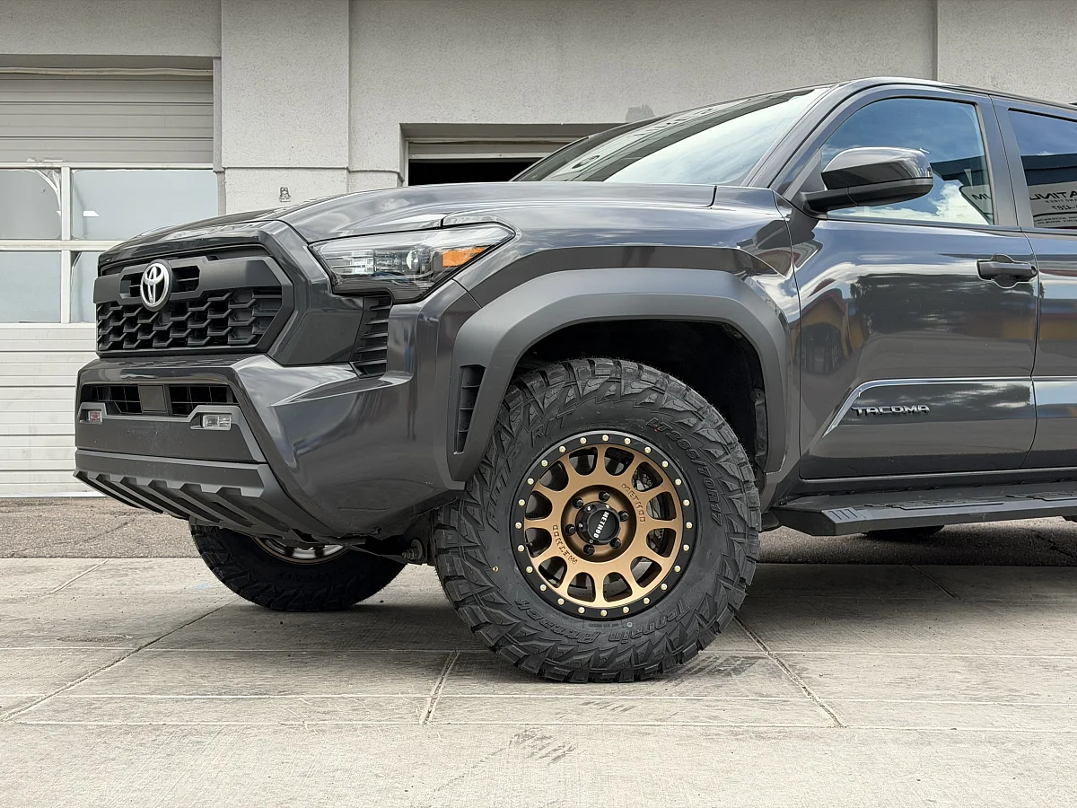 Method MR305 Bronze on 2026 Toyota Tacoma