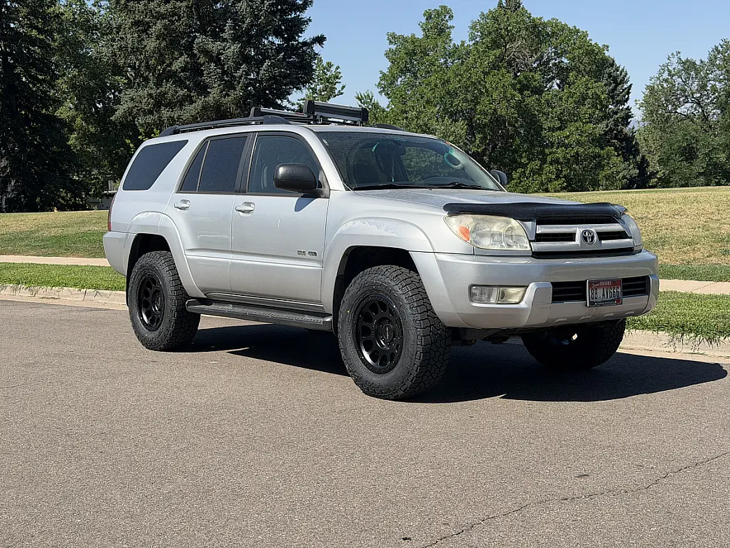 Method MR305 Double Black Aftermarket Wheel on 2004 Toyota 4Runner