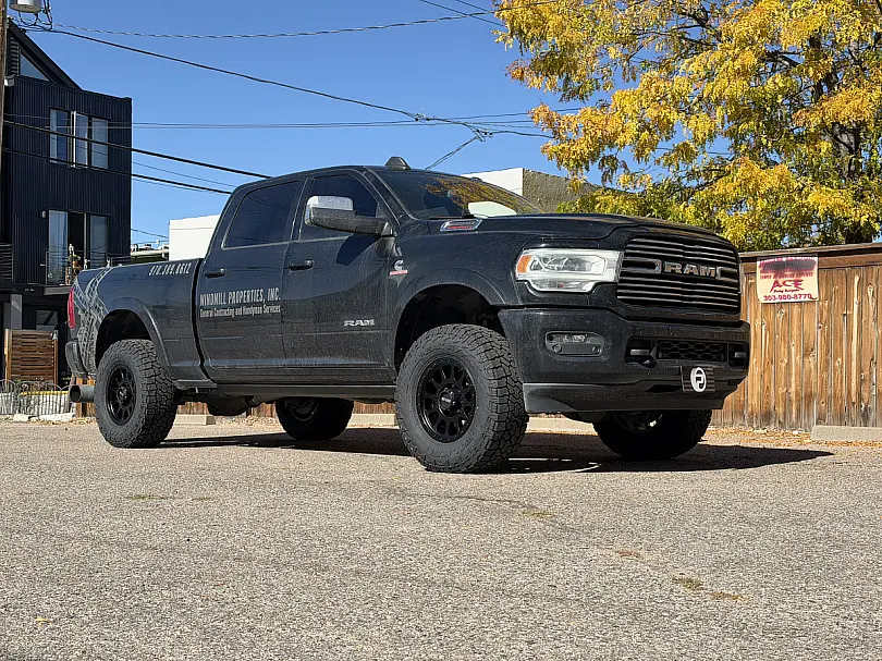 2024 RAM 2500 with Method MR305 Double Black Wheels