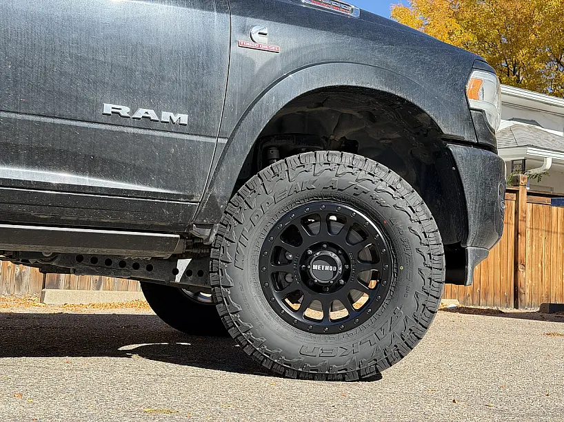 2024 RAM 2500 Method MR305 Double Black Wheel