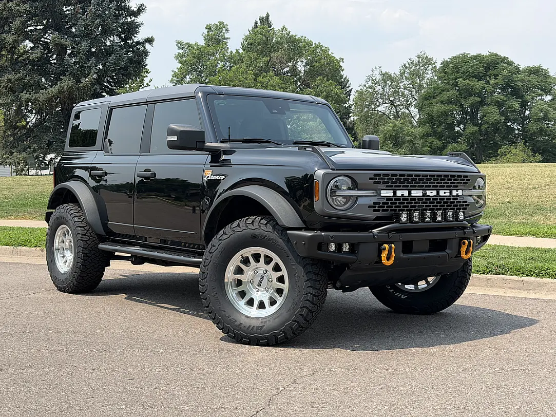 2026 Ford Bronco Equipped with Method MR703 Polished Silver