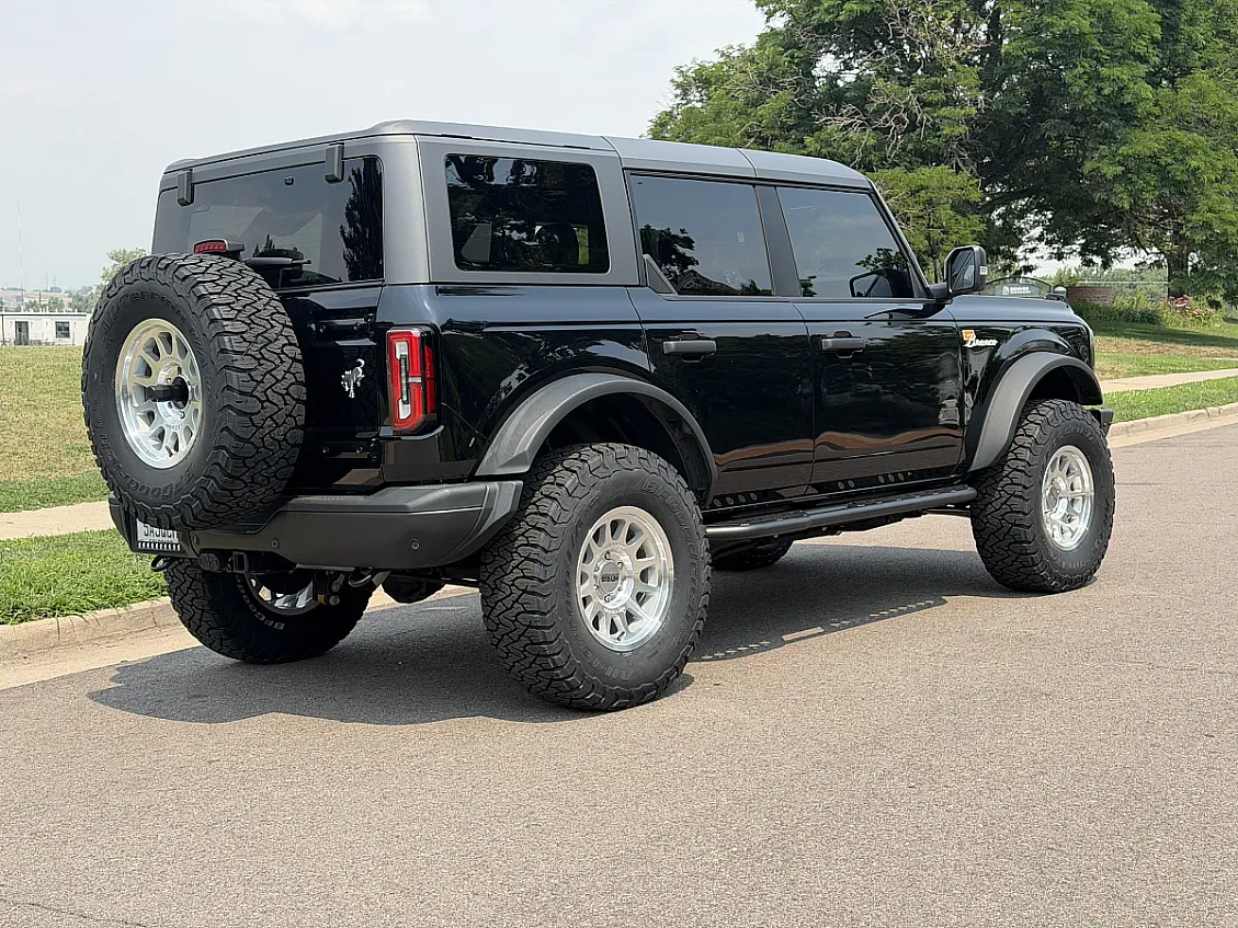 Method Polished Silver MR703 Wheel on 2026 Ford Bronco