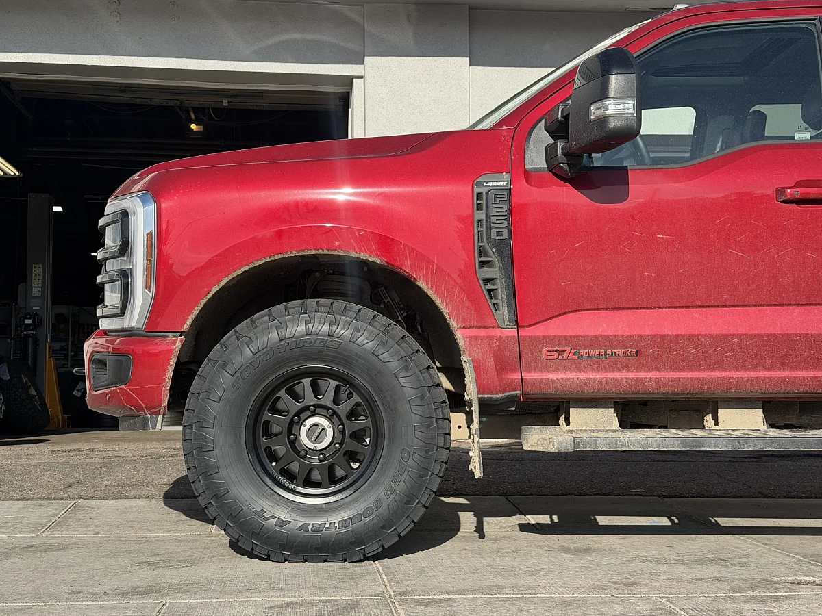 Black Method MR704 Rim on 2020 Ford F-250