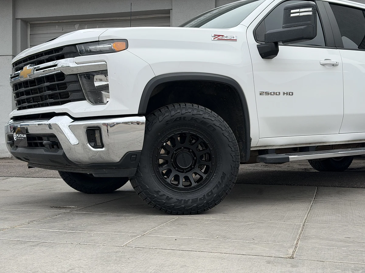 Black Method MR709 Rim on 2025 Chevrolet Silverado 2500HD