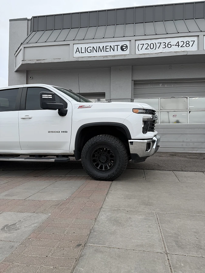 2025 Chevrolet Silverado 2500HD Method MR709 Black Custom Wheels