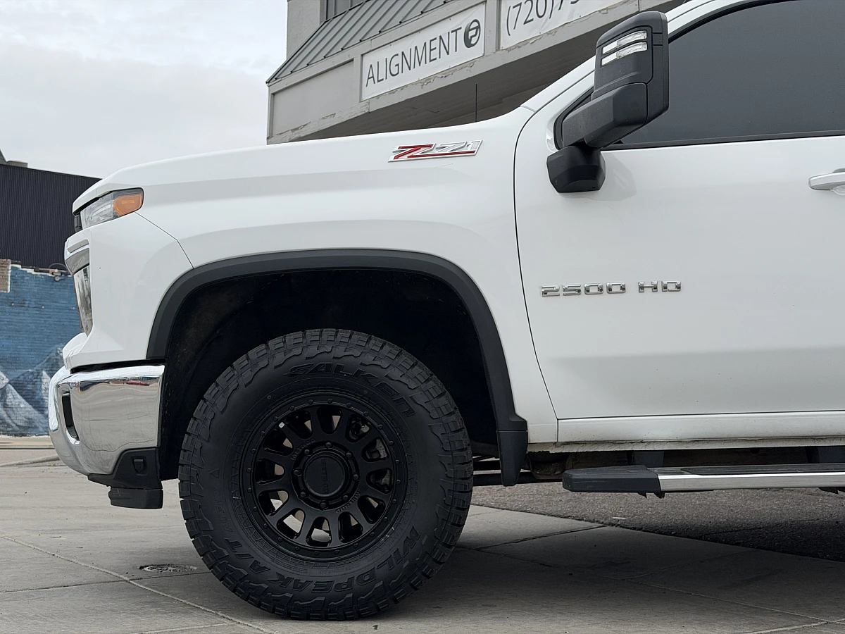 Method Black MR709 Wheel on 2025 Chevrolet Silverado 2500HD