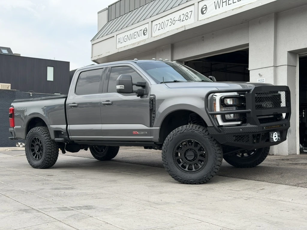 2025 Ford F-350 Rolling on Method MR709 Black