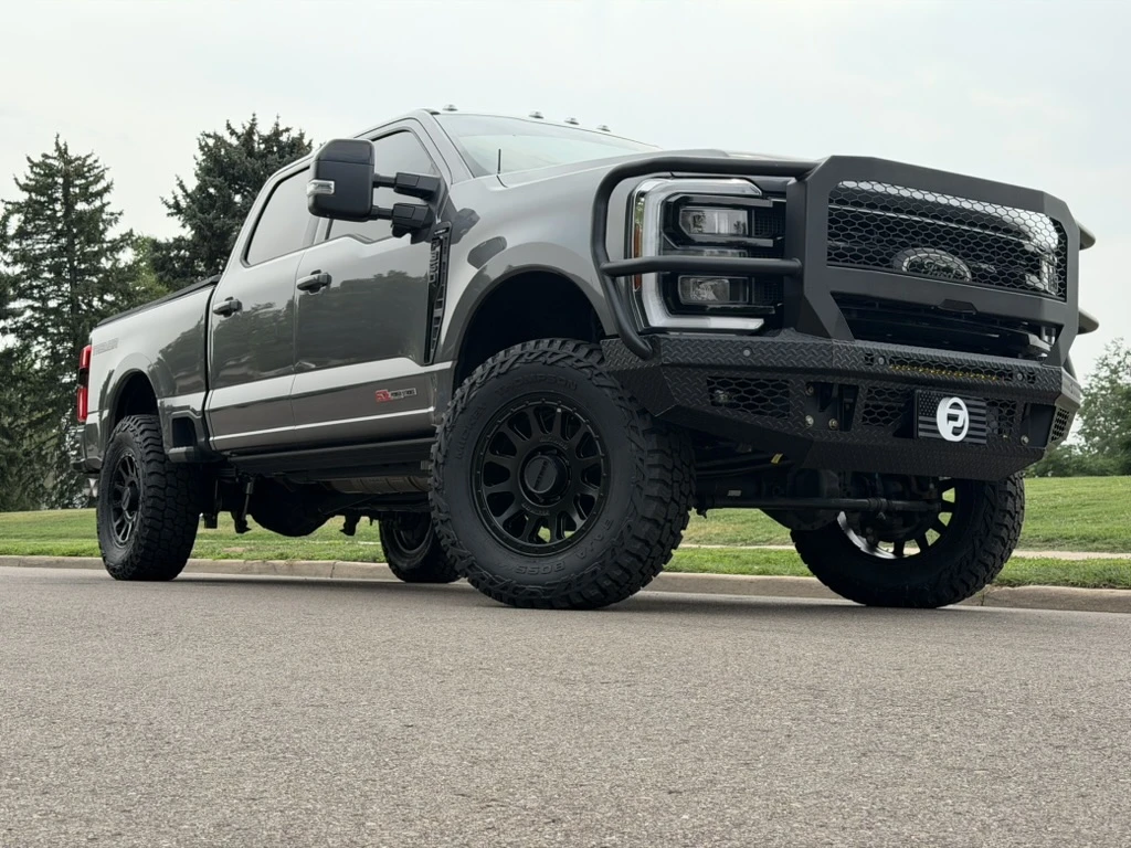 Black Method MR709 Rim on 2025 Ford F-350