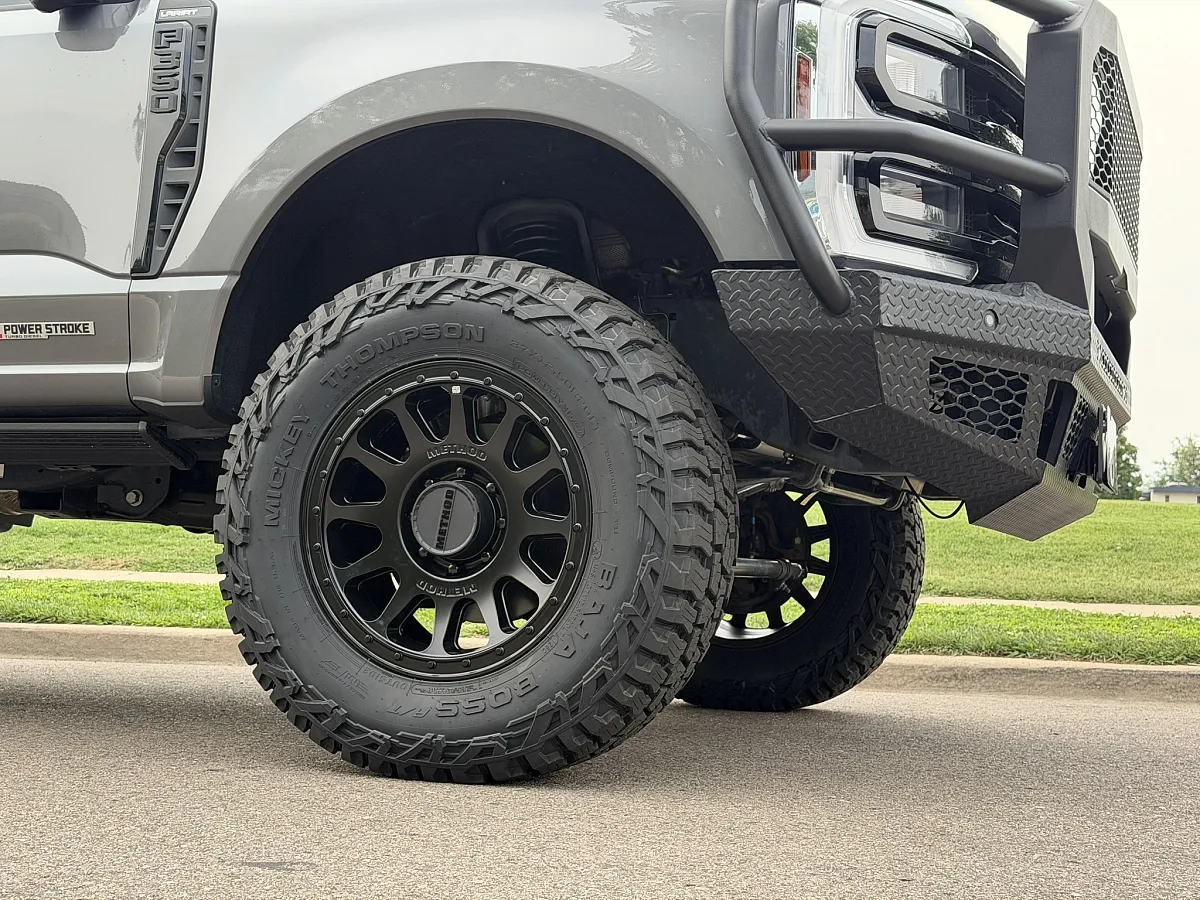 2025 Ford F-350 Running Method MR709 Black