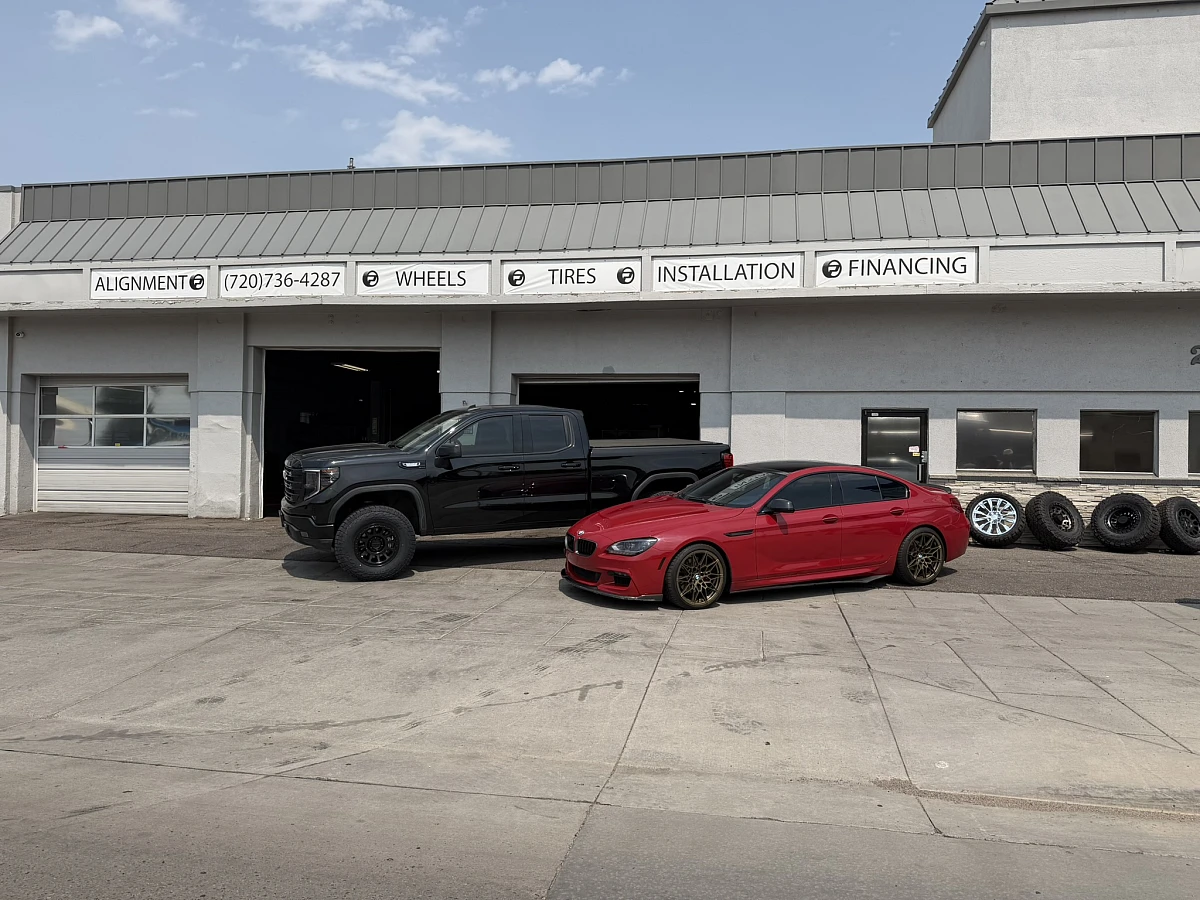 Method MR709 Black on 2025 GMC Sierra 1500