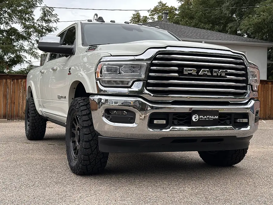 Method MR709 Black Rim on 2025 RAM 3500