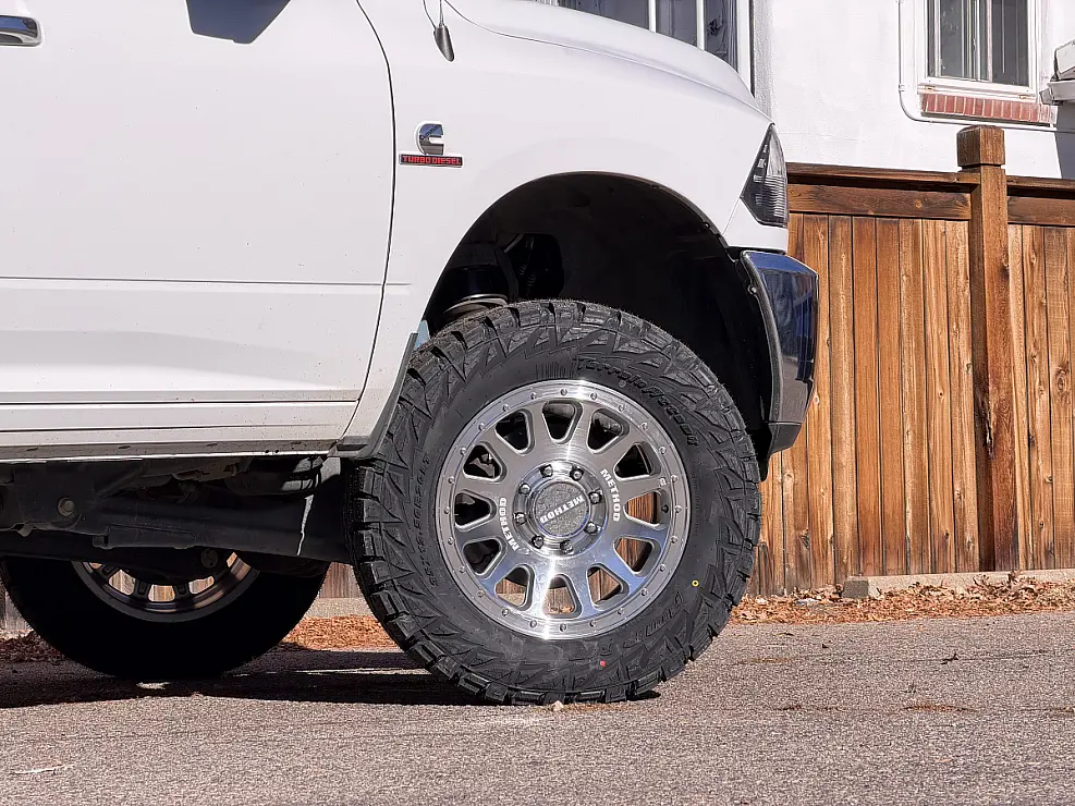 Method MR709 Polished Silver Rim on 2015 RAM 2500