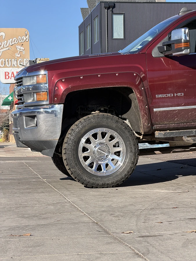 2016 Chevrolet Silverado 3500HD with Method MR709 Polished Silver Wheels