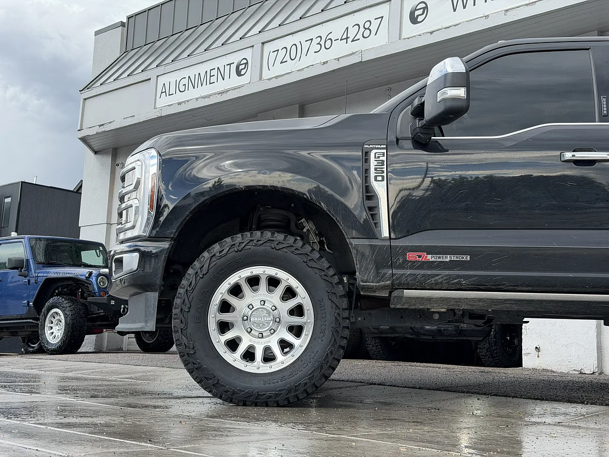 Method MR709 Polished Silver Rim on 2024 Ford F-350
