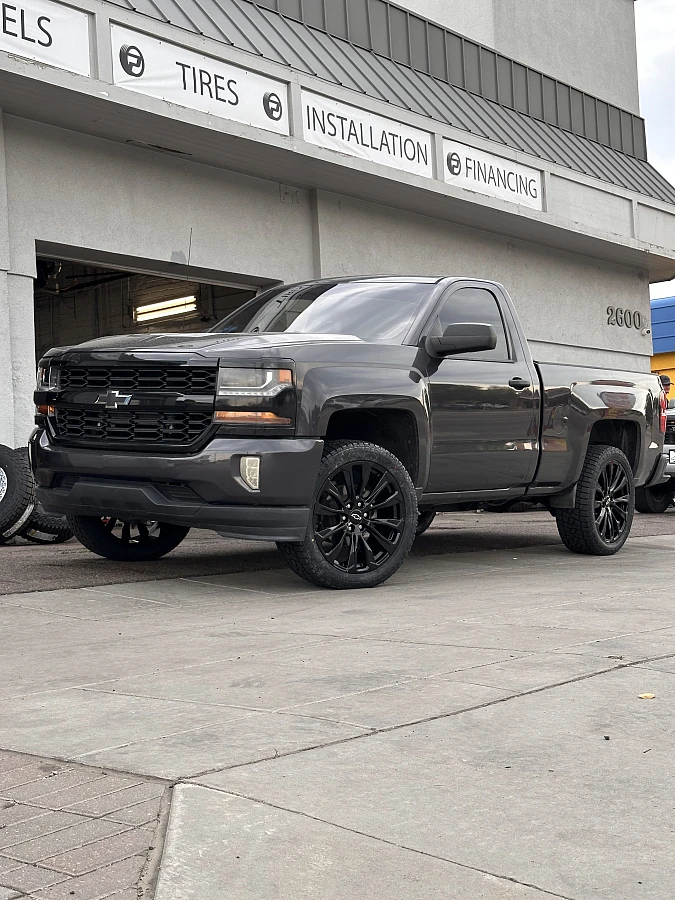 2015 Chevrolet Silverado 1500 with Replica Wheels 22" Denali 1107 Black Wheels
