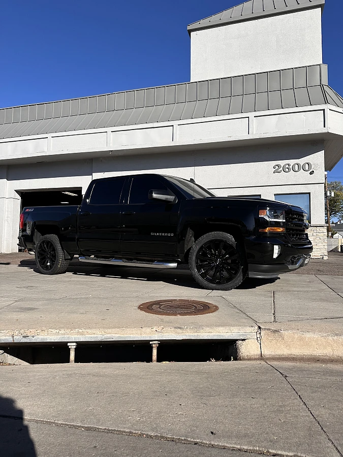 2016 Chevrolet Silverado 1500 Replica Wheels 22" Denali 1107 Black Wheel