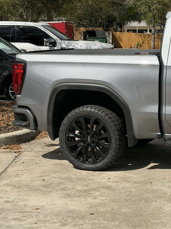 Black Replica Wheels 22" Denali 1107 on 2022 GMC Sierra 1500