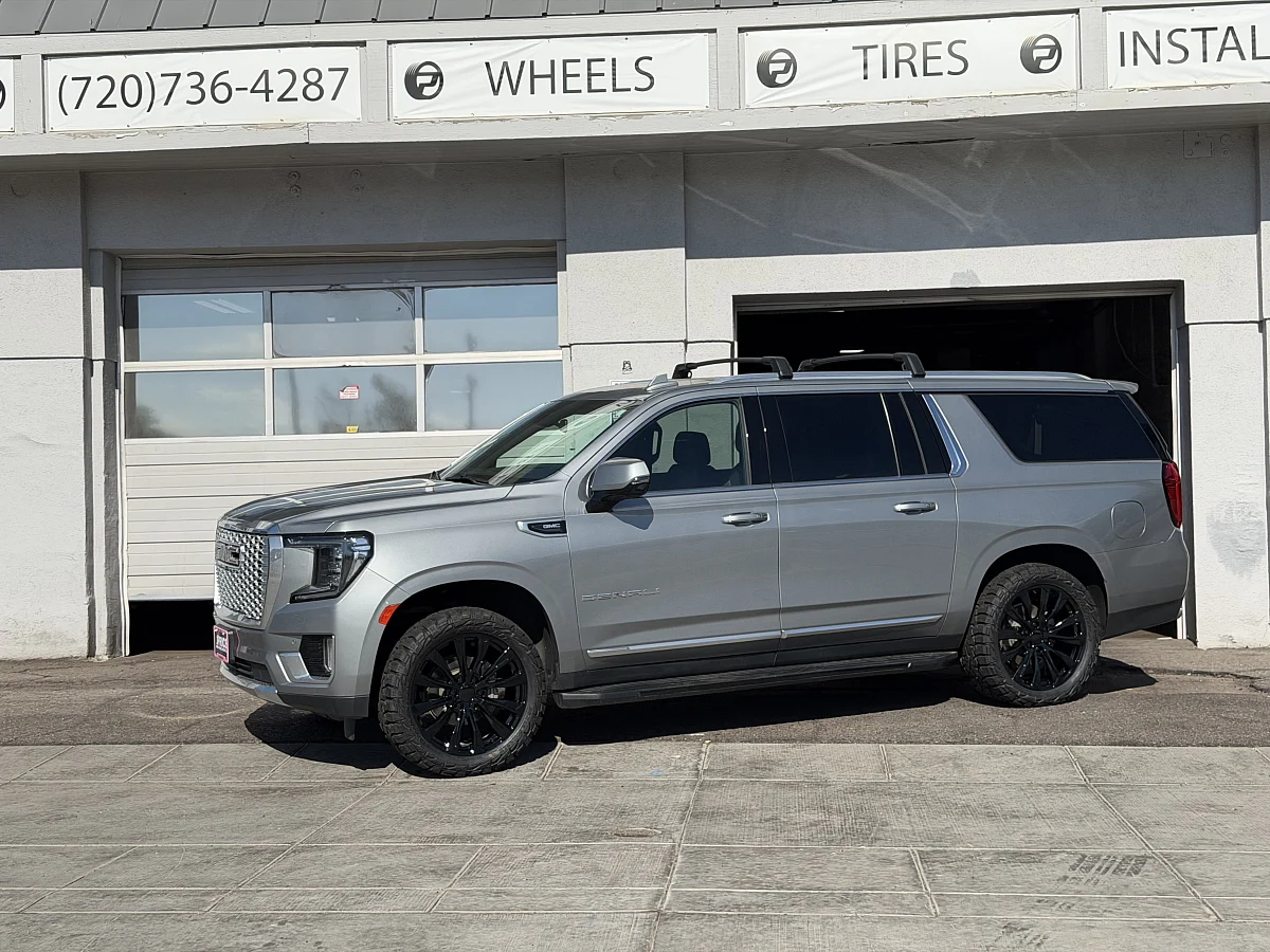 2022 GMC Yukon XL with Replica Wheels 22" Denali 1107 Black Wheels