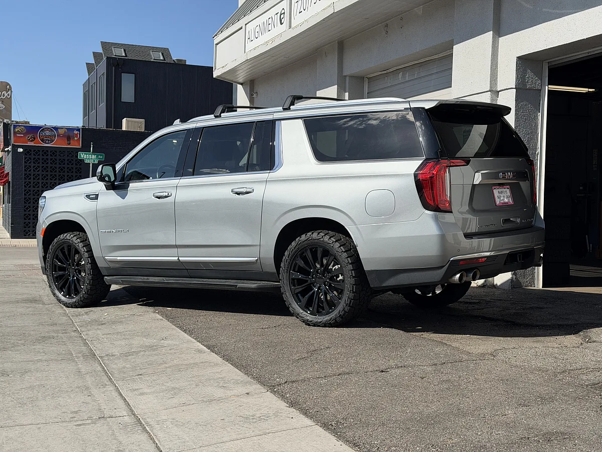 2022 GMC Yukon XL Replica Wheels 22" Denali 1107 Black Wheel