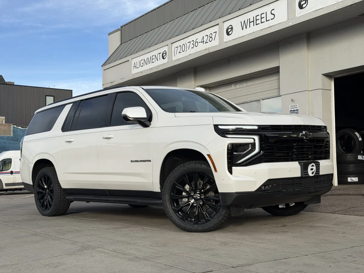 Black Replica Wheels 22" Denali 1107 Rim on 2024 Chevrolet Suburban