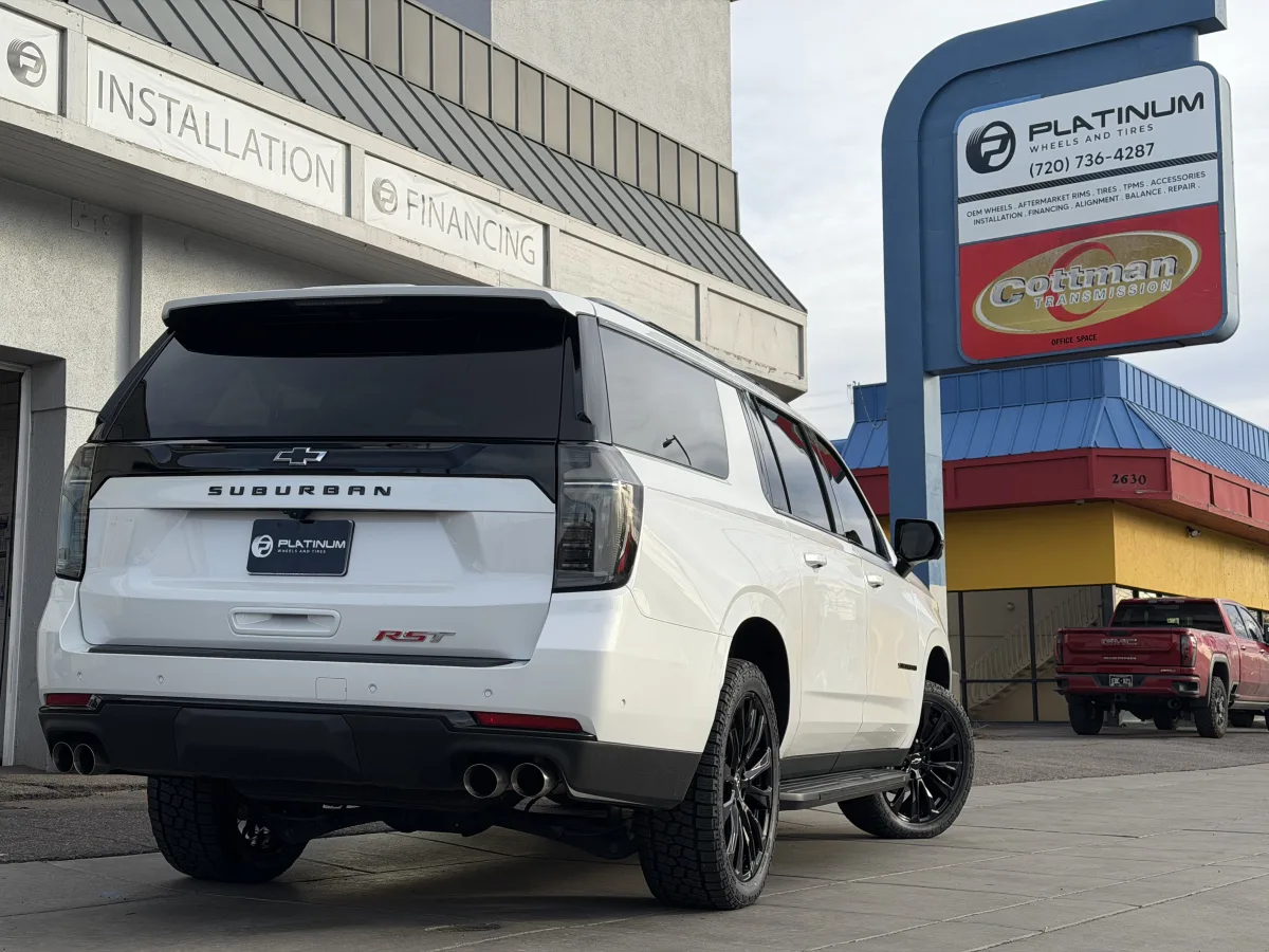 2024 Chevrolet Suburban Running Replica Wheels 22" Denali 1107 Black
