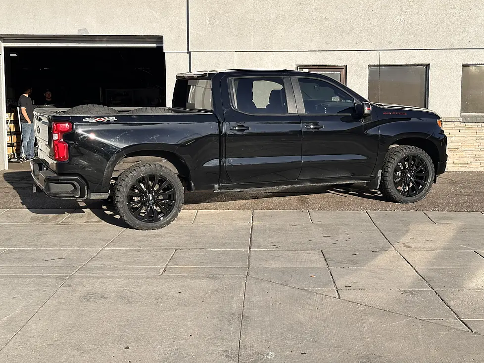 2025 Chevrolet Silverado 1500 with Replica Wheels 22" Denali 1107 Black Rims