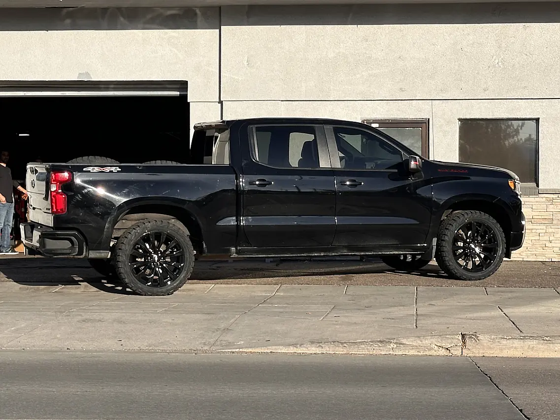 Replica Wheels 22" Denali 1107 Black Rim on 2025 Chevrolet Silverado 1500