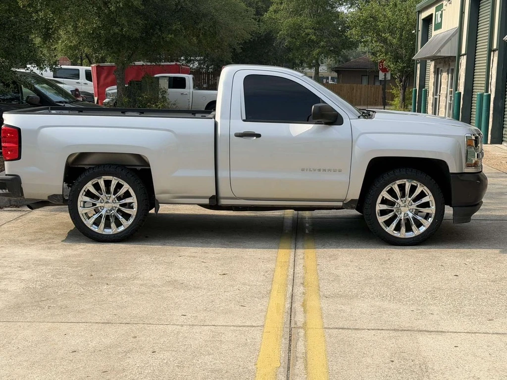 Replica Wheels 22" Denali 1107 Chrome on 2016 Chevrolet Silverado 1500