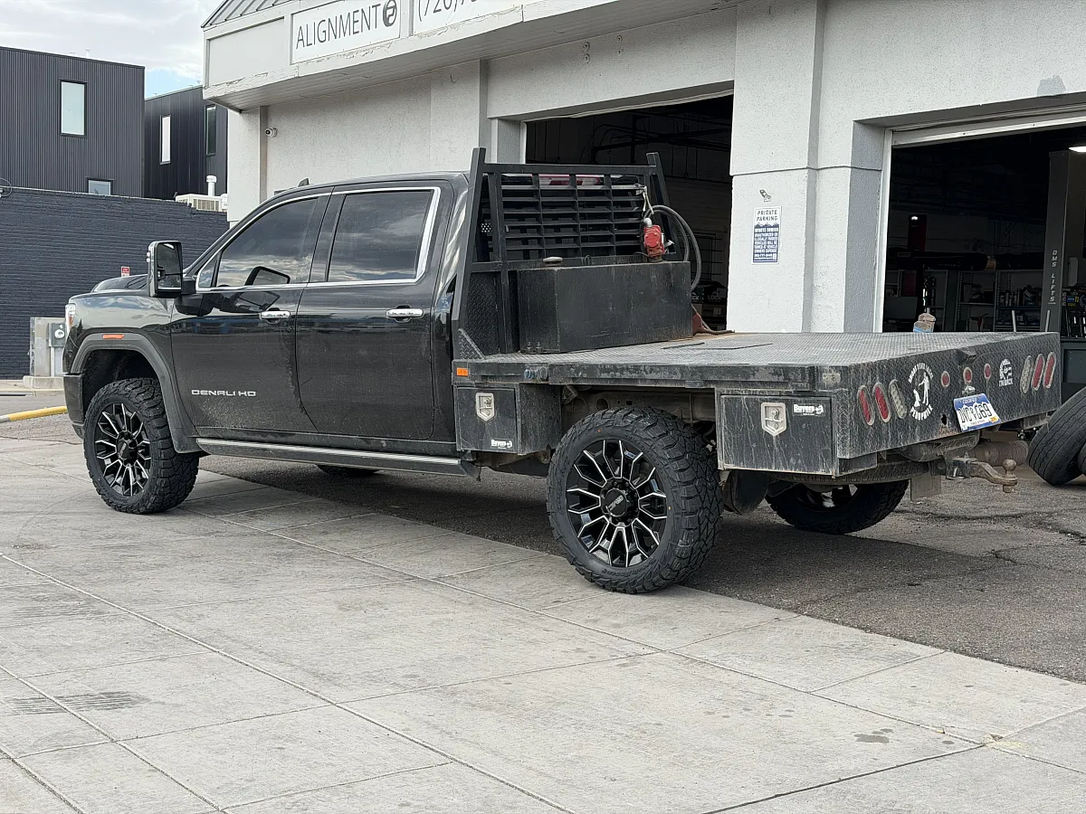 2021 GMC Sierra 3500HD with Replica Wheels 22" High Country 8x180mm Style 1140 Black and Milled Wheels