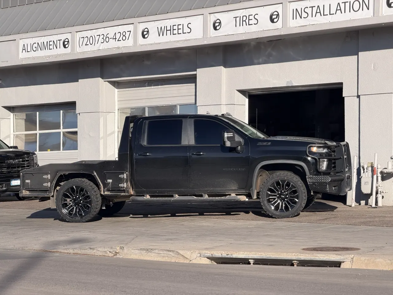 2024 Chevrolet Silverado 3500HD Fitted with Black and Milled Replica Wheels 22" High Country 8x180mm Style 1140 Rims