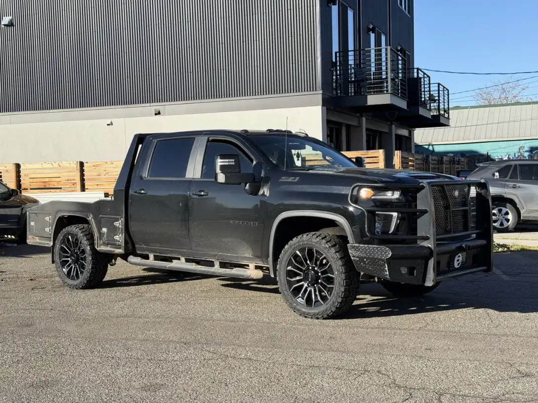 Black and Milled Replica Wheels 22" High Country 8x180mm Style 1140 on 2024 Chevrolet Silverado 3500HD