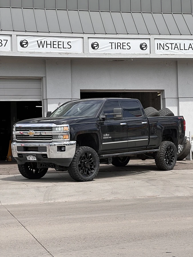 2016 GMC Sierra 2500HD with Replica Wheels 22" High Country 8x180mm Style 1140 Black Rims