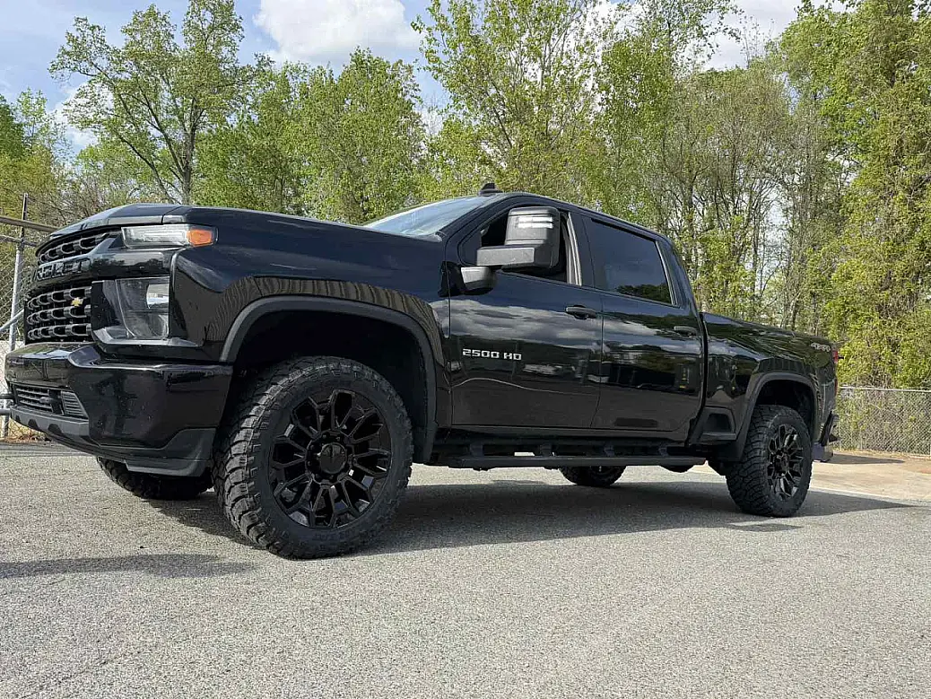 Replica Wheels 22" High Country 8x180mm Style 1140 Black on 2023 Chevrolet Silverado 2500HD
